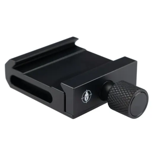 Adaptér pro rychlé uchycení bipodů a tripodů SPARTAN k puškám s lištami typu Arca. Nastavitelná svěrka pro kompatibilitu s různými Arca destičkami a lištami. Včetně montážního příslušenství.